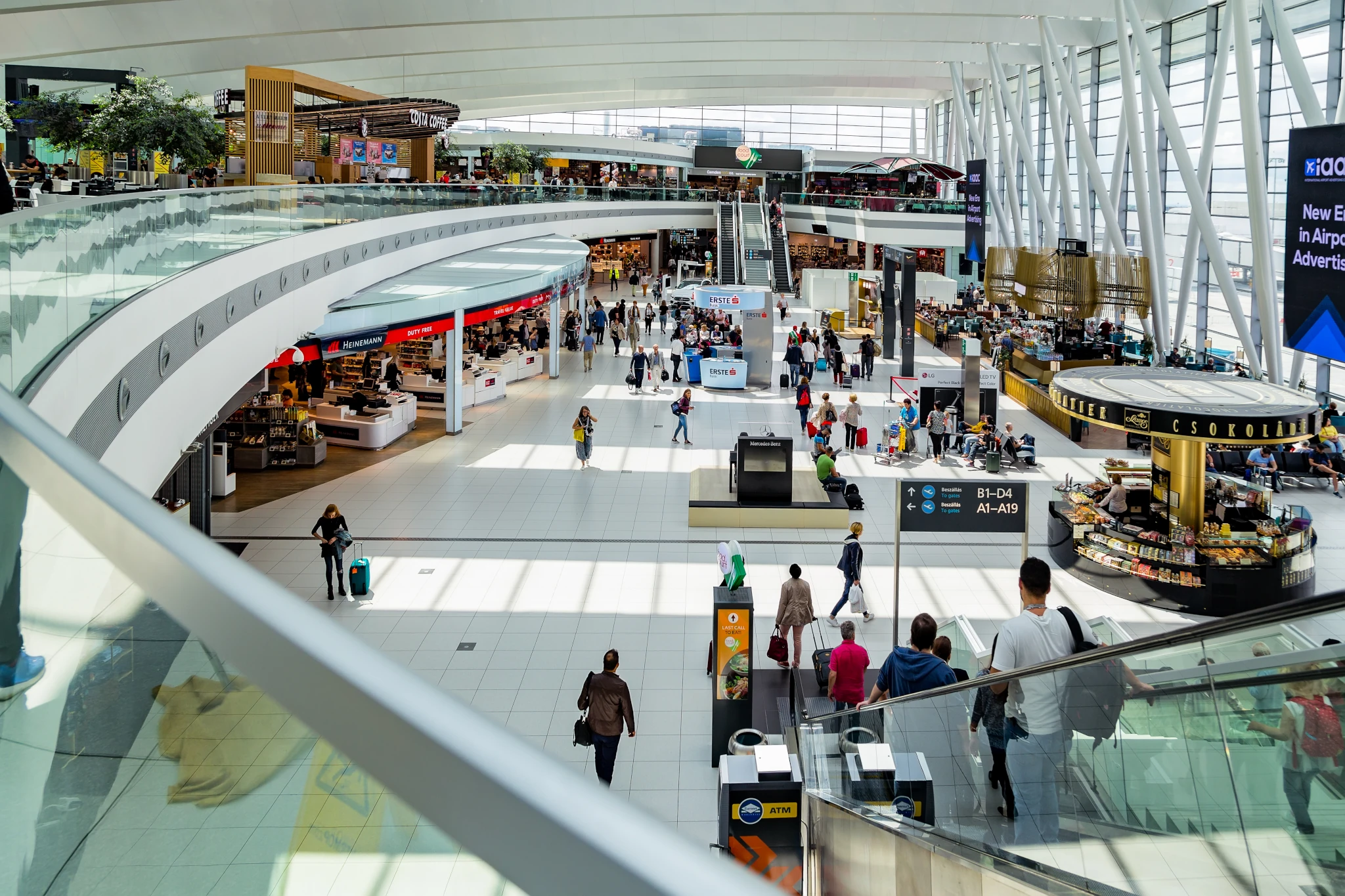 A világ rohamosan változik körülöttünk: rugalmasabbnak, kezdeményezőbbnek és hatékonyabbnak kellene lennünk.